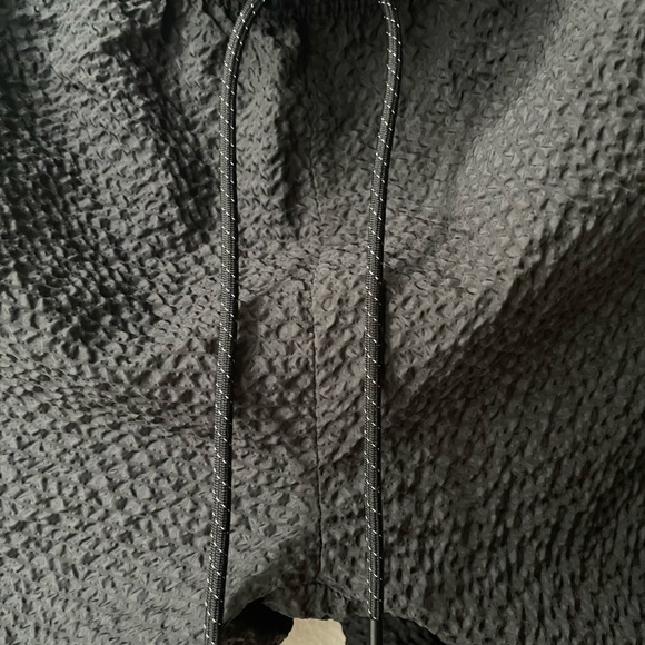 Nike Men's Charcoal Textured Joggers - Picture 2 of 4